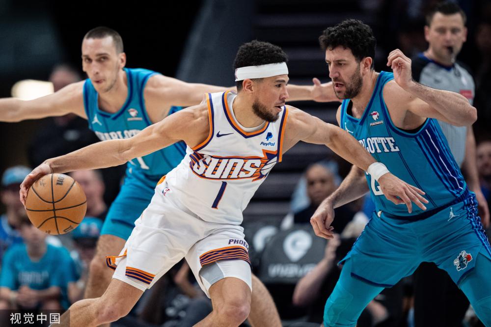 约基奇在本 约基奇在本